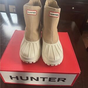 Hunter Tan and White Boots